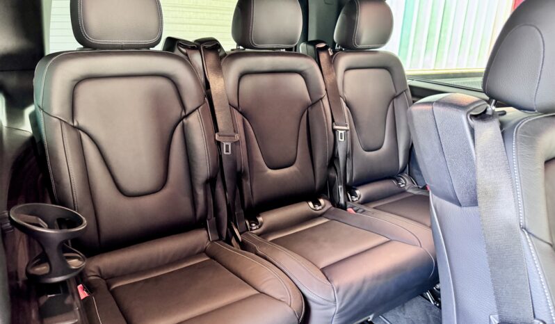 Mercedes-Benz V300d AVANTGARDE Lang 8 Sitze E Türen Leder 360 voll