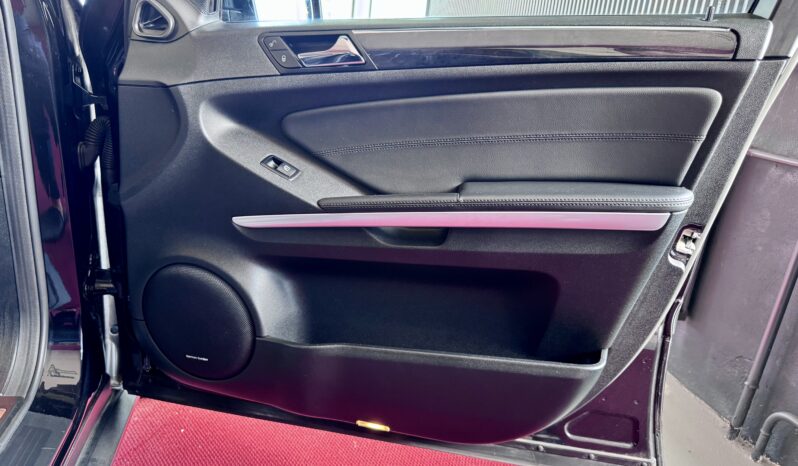 Mercedes-Benz ML 300 CDI AMG Paket AHK Kamera Airmatic Comand 4 Matic voll