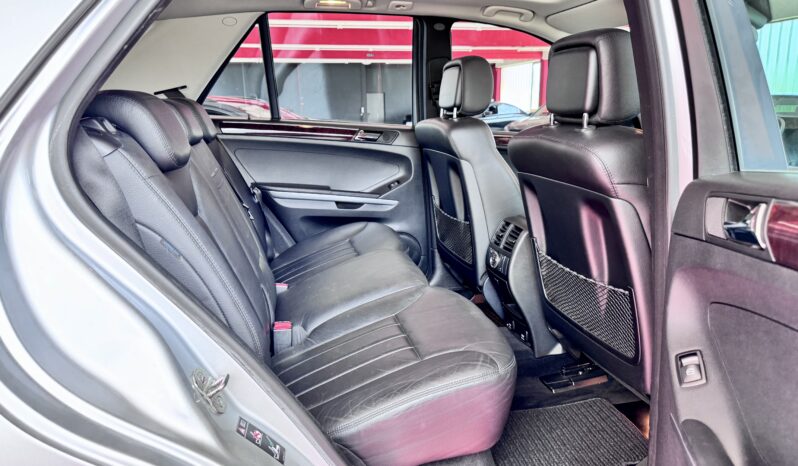 Mercedes-Benz ML 500 AMG Paket Glasdach Airmatic Comand Xenon voll