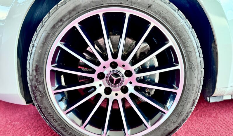 Mercedes-Benz V300d AVANTGARDE Lang 8 Sitze E Türen Leder 360 voll