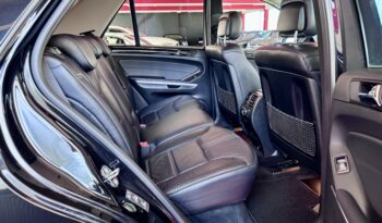 Mercedes-Benz ML 300 CDI AMG Paket AHK Kamera Airmatic Comand 4 Matic voll