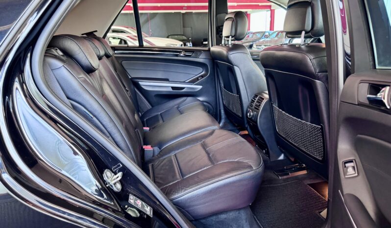 Mercedes-Benz ML 300 CDI AMG Paket AHK Kamera Airmatic Comand 4 Matic voll
