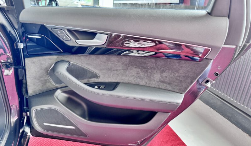 Audi A8 3.0 TDI quattro LED ACC Luft Komfortsitz Bose voll