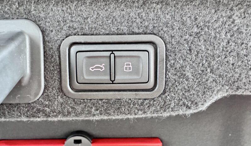 Audi A8 3.0 TDI quattro LED ACC Luft Komfortsitz Bose voll