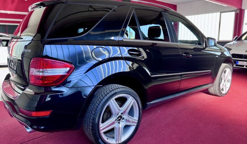 Mercedes-Benz ML 300 CDI AMG Paket AHK Kamera Airmatic Comand 4 Matic voll