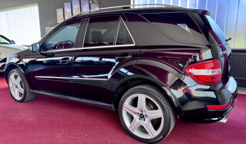 Mercedes-Benz ML 300 CDI AMG Paket AHK Kamera Airmatic Comand 4 Matic voll