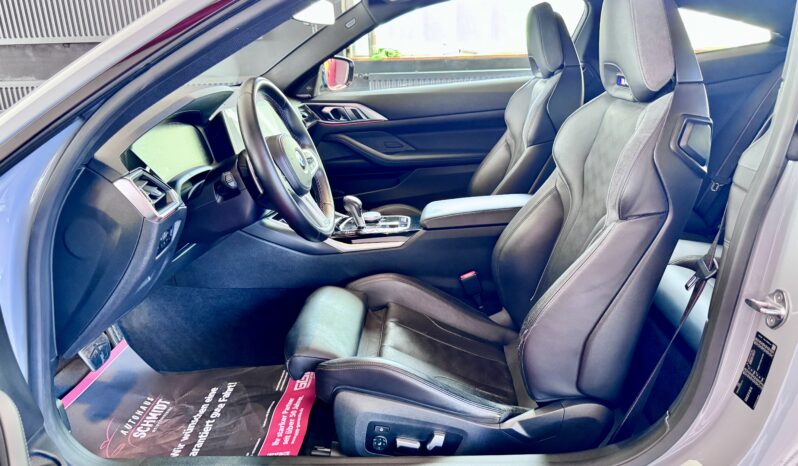 BMW M4 Coupe Sportabgas Laser 360° DisplayKey 20 Zoll voll