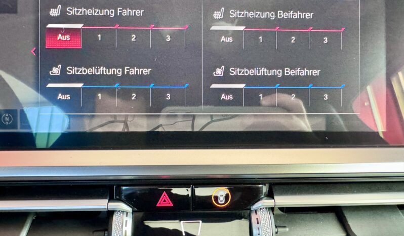 BMW M4 Coupe Sportabgas Laser 360° DisplayKey 20 Zoll voll