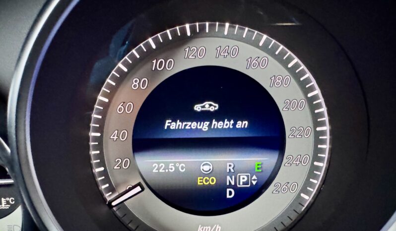 Mercedes-Benz E 500 T 4Matic Distronic Airmatic Pano 360° voll