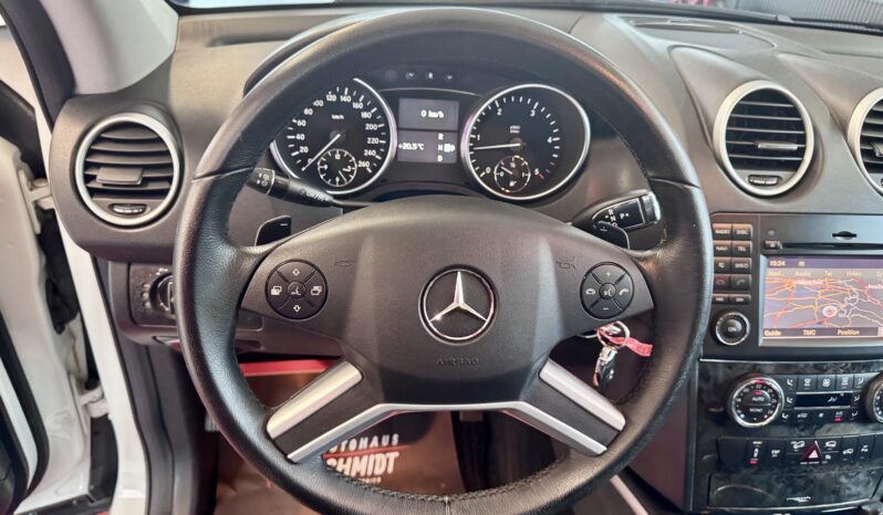 Mercedes-Benz ML 320 CDI 4MATIC Sportpaket Airmatic BiXenon 20 Zoll voll