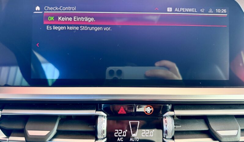 BMW M4 Coupe Sportabgas Laser 360° DisplayKey 20 Zoll voll