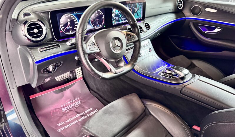 Mercedes-Benz E 220d 3x AMG Pano Distronic HeadUp Widescren 19 Zoll voll