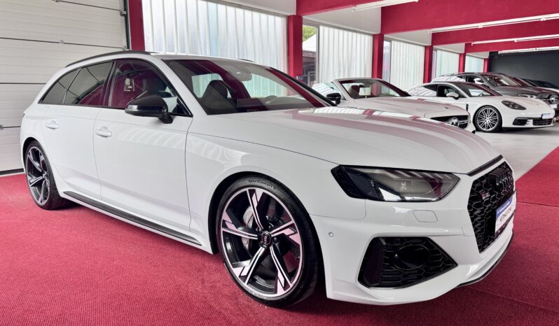 Audi RS4 Pano Matrix B&O SportAbgas 360°ACC DynamicPaket Keramic Bremse voll
