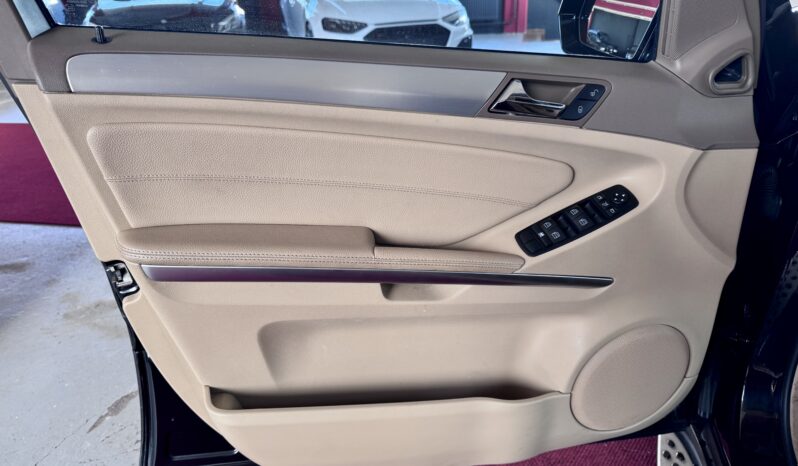 Mercedes-Benz ML 350 Sportpaket Standheizung Kamera Glasdach voll