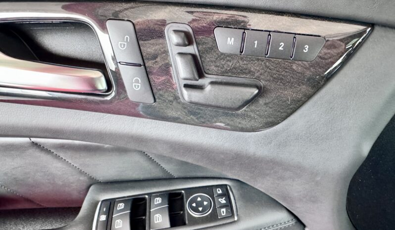 Mercedes-Benz CLS 500 AMG Paket 4Matic Distronic Arimatic ILS voll