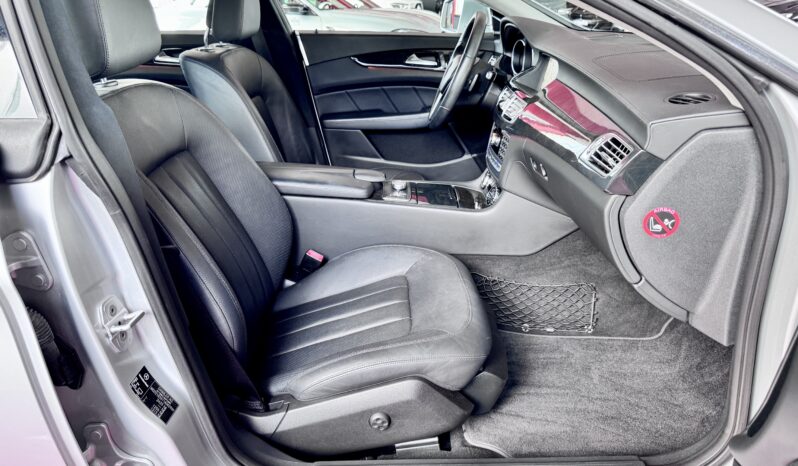 Mercedes-Benz CLS 500 AMG Paket 4Matic Distronic Arimatic ILS voll