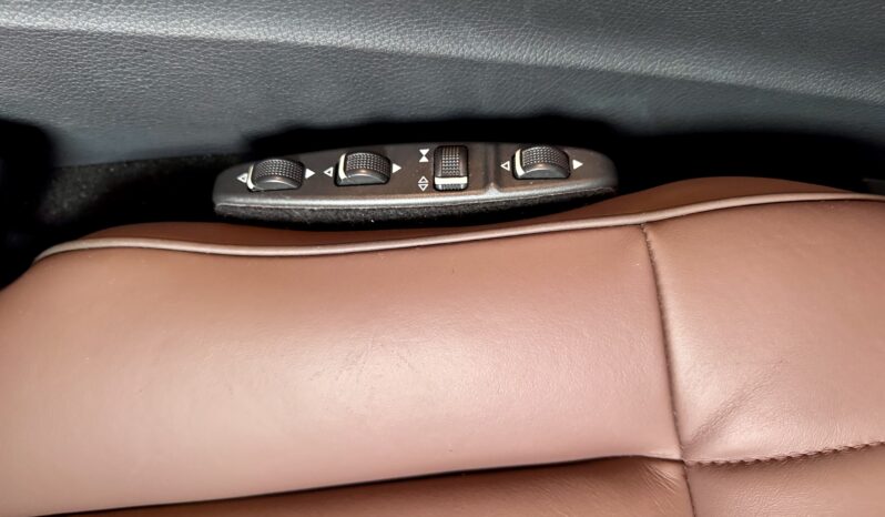 Mercedes-Benz E 500 T 4Matic Distronic Airmatic Pano 360° voll