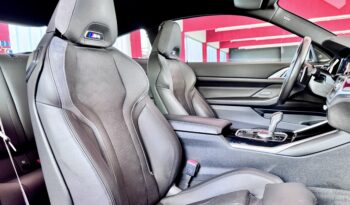 BMW M4 Coupe Sportabgas Laser 360° DisplayKey 20 Zoll voll