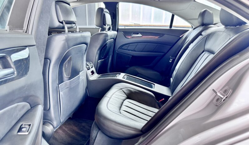 Mercedes-Benz CLS 500 AMG Paket 4Matic Distronic Arimatic ILS voll