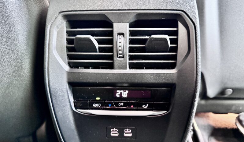 BMW M4 Coupe Sportabgas Laser 360° DisplayKey 20 Zoll voll