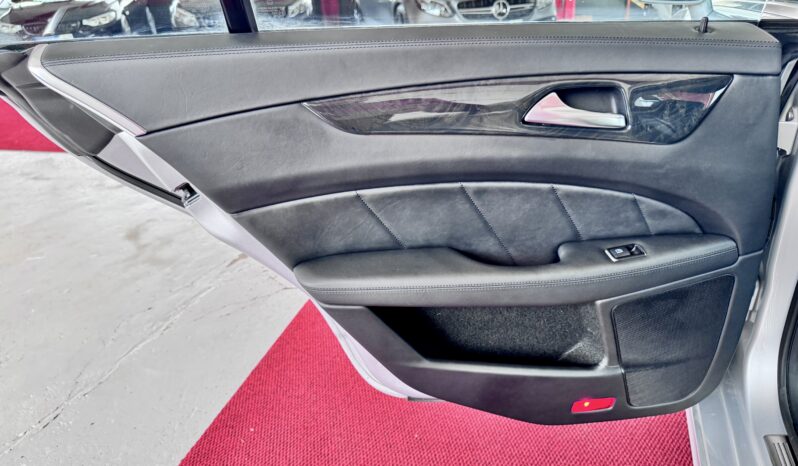 Mercedes-Benz CLS 500 AMG Paket 4Matic Distronic Arimatic ILS voll