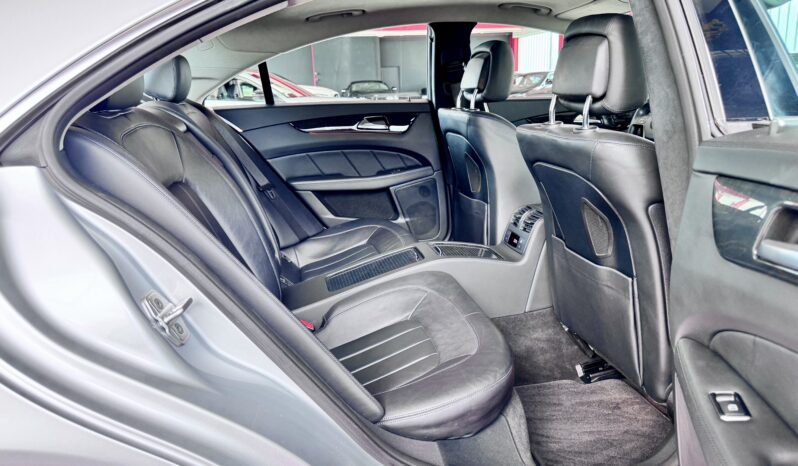 Mercedes-Benz CLS 500 AMG Paket 4Matic Distronic Arimatic ILS voll