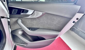 Audi RS4 Pano Matrix B&O SportAbgas 360°ACC DynamicPaket Keramic Bremse voll