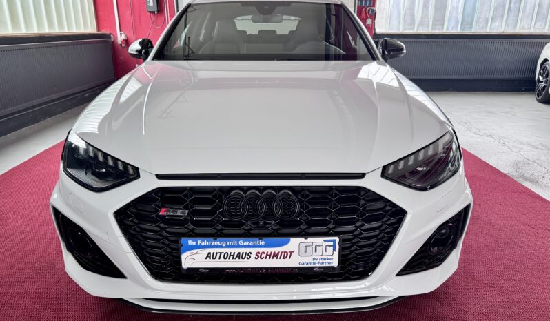 Audi RS4 Pano Matrix B&O SportAbgas 360°ACC DynamicPaket Keramic Bremse voll