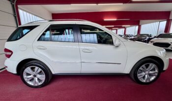 Mercedes-Benz ML 320 CDI 4MATIC Sportpaket Airmatic BiXenon 20 Zoll voll