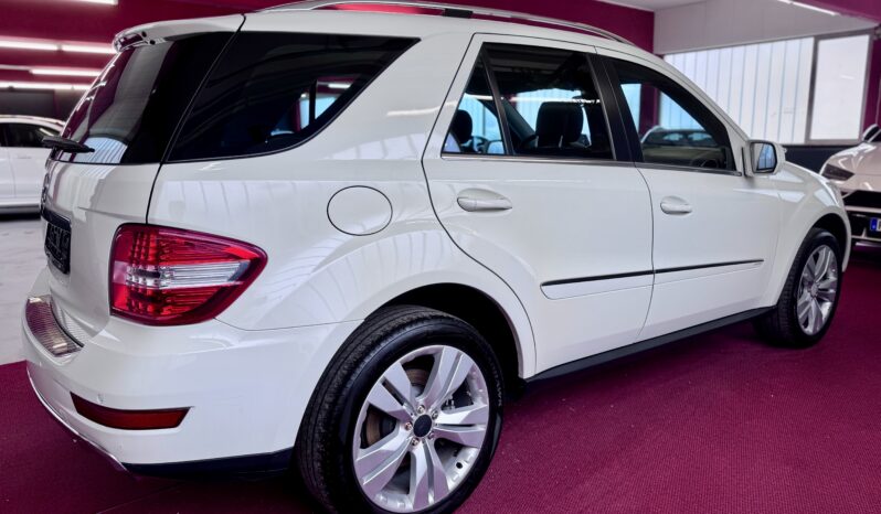 Mercedes-Benz ML 320 CDI 4MATIC Sportpaket Airmatic BiXenon 20 Zoll voll