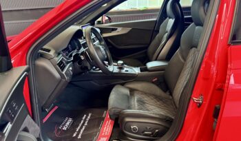 Audi RS4 Avant 2.9 TFSI B&O HeadUp Matrix KeylesGo voll