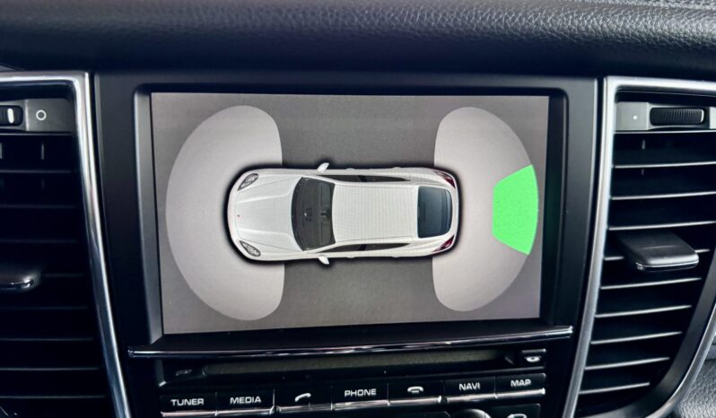 Porsche Panamera Diesel Schiebedach Bose Luft PCM 19Zoll voll