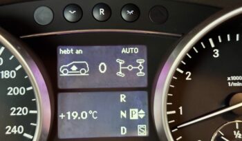 Mercedes-Benz ML 500 Offroadpaket AHK Airmatic Glasdach Comand voll