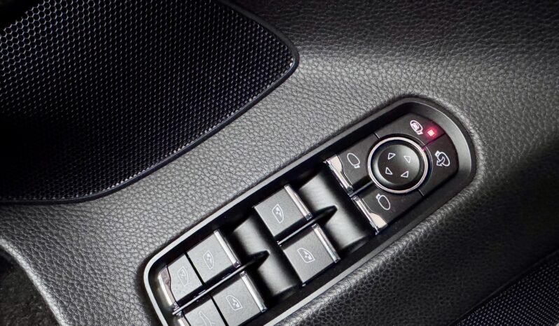 Porsche Panamera Diesel Schiebedach Bose Luft PCM 19Zoll voll