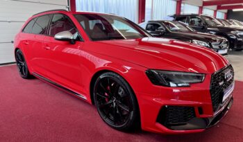 Audi RS4 Avant 2.9 TFSI B&O HeadUp Matrix KeylesGo voll