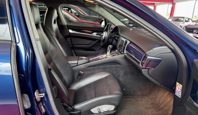 Porsche Panamera Diesel Schiebedach Bose Luft PCM 19Zoll voll