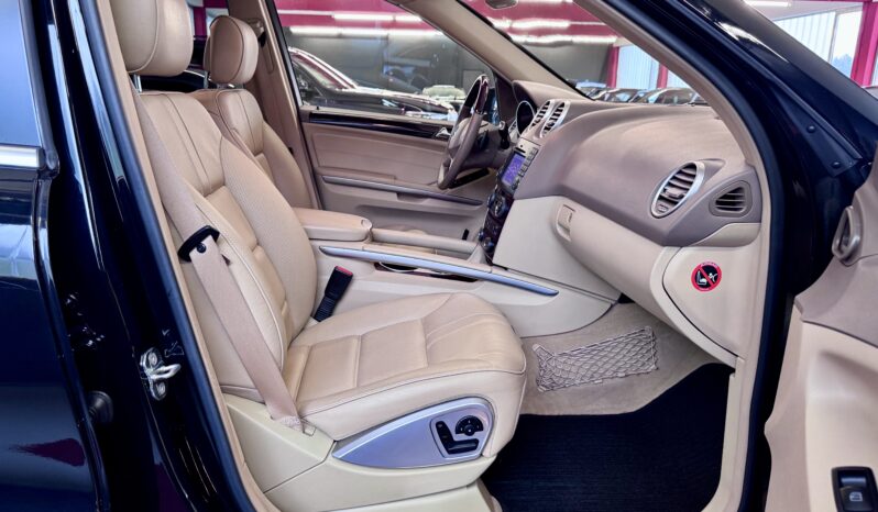 Mercedes-Benz ML 500 Offroadpaket AHK Airmatic Glasdach Comand voll