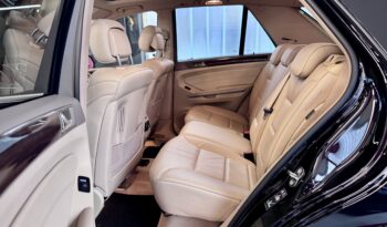 Mercedes-Benz ML 500 Offroadpaket AHK Airmatic Glasdach Comand voll