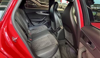 Audi RS4 Avant 2.9 TFSI B&O HeadUp Matrix KeylesGo voll