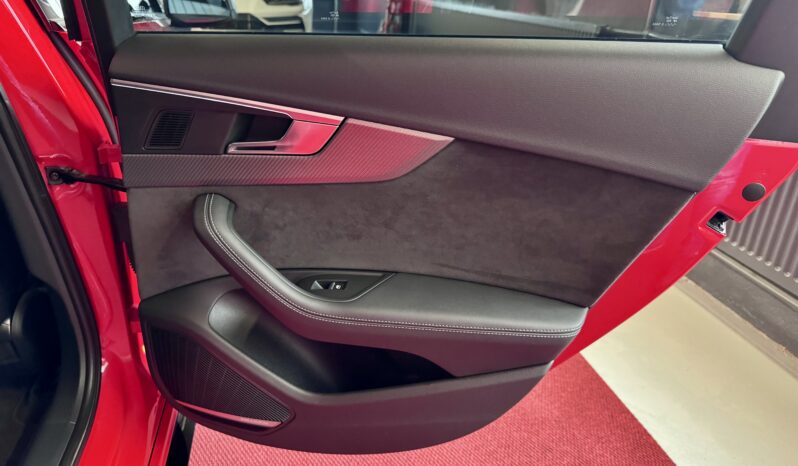 Audi RS4 Avant 2.9 TFSI B&O HeadUp Matrix KeylesGo voll