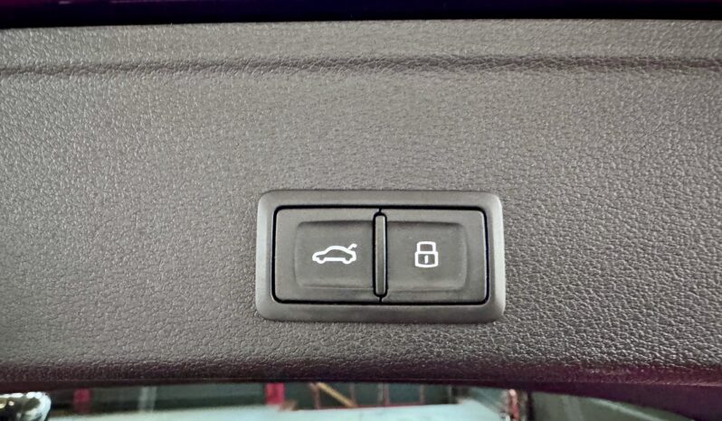 Audi RS4 Avant Karbon HeadUp Ceramic B&O SAGA Matirx voll