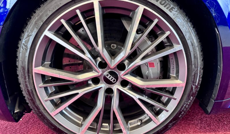 Audi RS4 Avant Karbon HeadUp Ceramic B&O SAGA Matirx voll