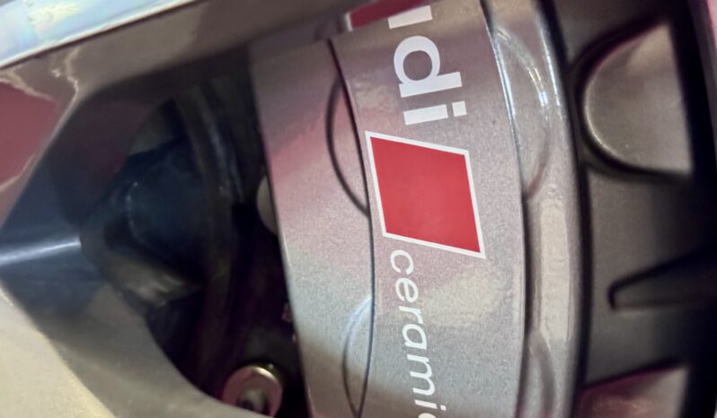 Audi RS4 Avant Karbon HeadUp Ceramic B&O SAGA Matirx voll