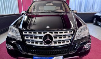 Mercedes-Benz ML 500 Offroadpaket AHK Airmatic Glasdach Comand voll
