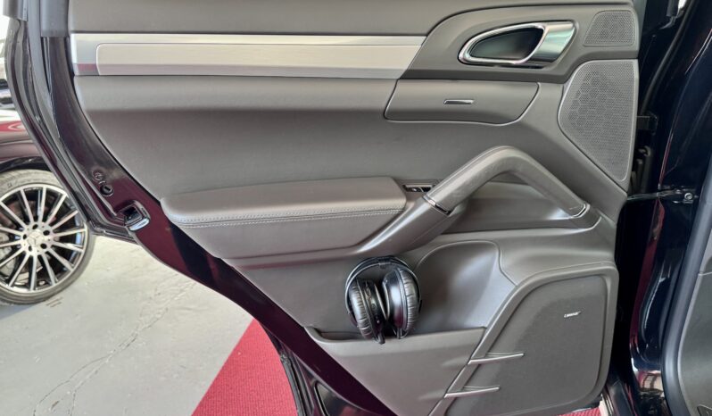 Porsche Cayenne S Pano Luft FondTV SportChrono 18 Wege 21 Zoll voll