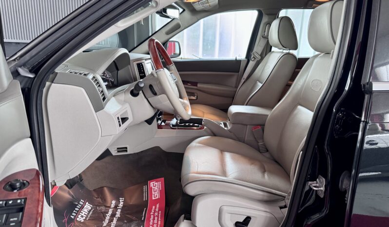 Jeep Grand Cherokee 3.0CRD Overland Facelift AHK Xenon voll