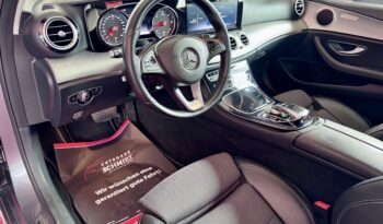 Mercedes-Benz E 220d Avantgarde Comand Kamera LED 18Zoll MwST voll