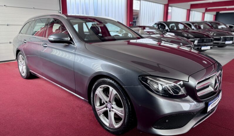 Mercedes-Benz E 220d Avantgarde Comand Kamera LED 18Zoll MwST voll