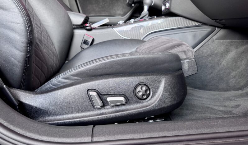 Audi RS6 Pano Ceramic Dynamik-Paket+ Matrix 360° 21″ voll