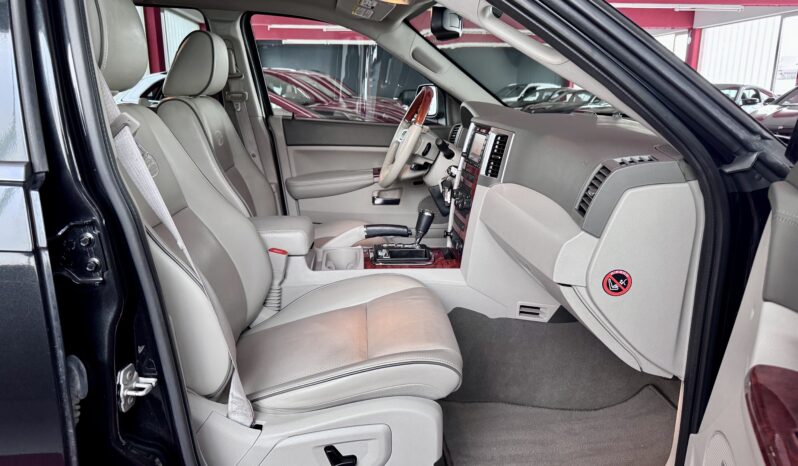 Jeep Grand Cherokee 3.0CRD Overland Facelift AHK Xenon voll